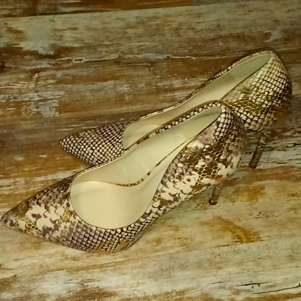 Gold metallic and leather Anne Michelle heals